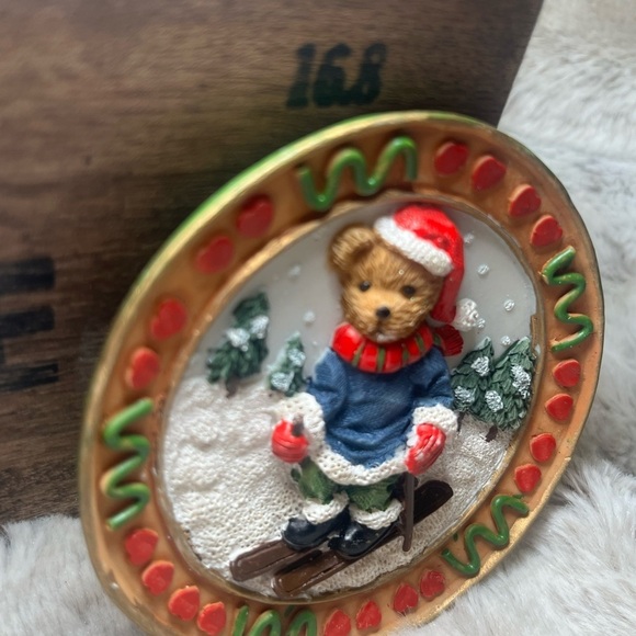 Vintage Christmas Bear Plate | Skiing Teddy Ornament | Holiday - Picture 2 of 5